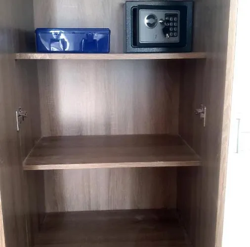 De Hazelaardij Hotel *